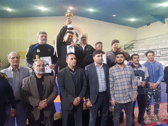 پایان رقابت های کشتی آزاد عمومی و انتخابی نونهالان باشگاههای خوزستان (( گرامیداشت کشتی گیر شهید حبیب کرمی)) / اهواز :